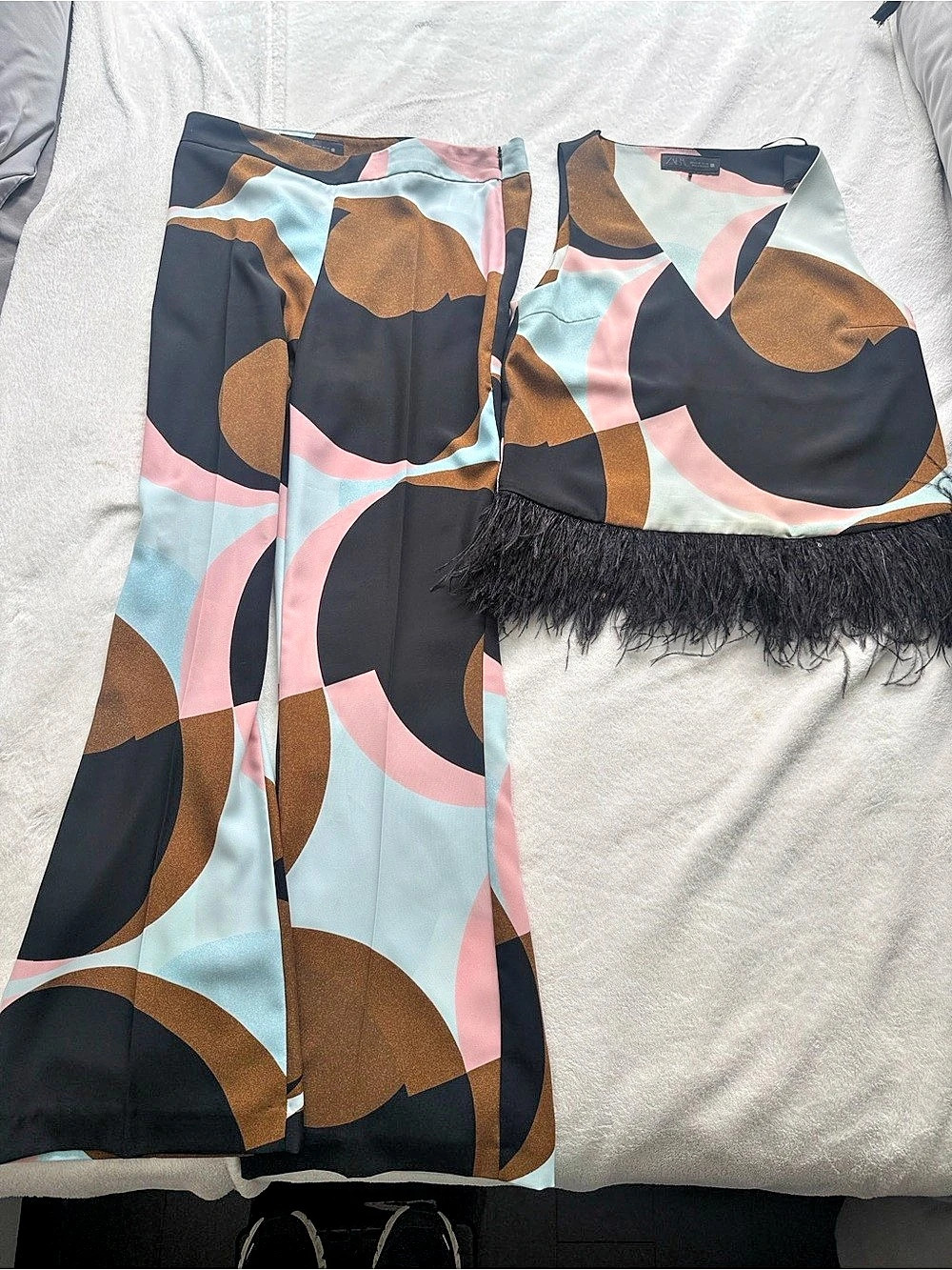 Zara Geometric Wide Leg Set in Black & Pink Size Small pants and x small top